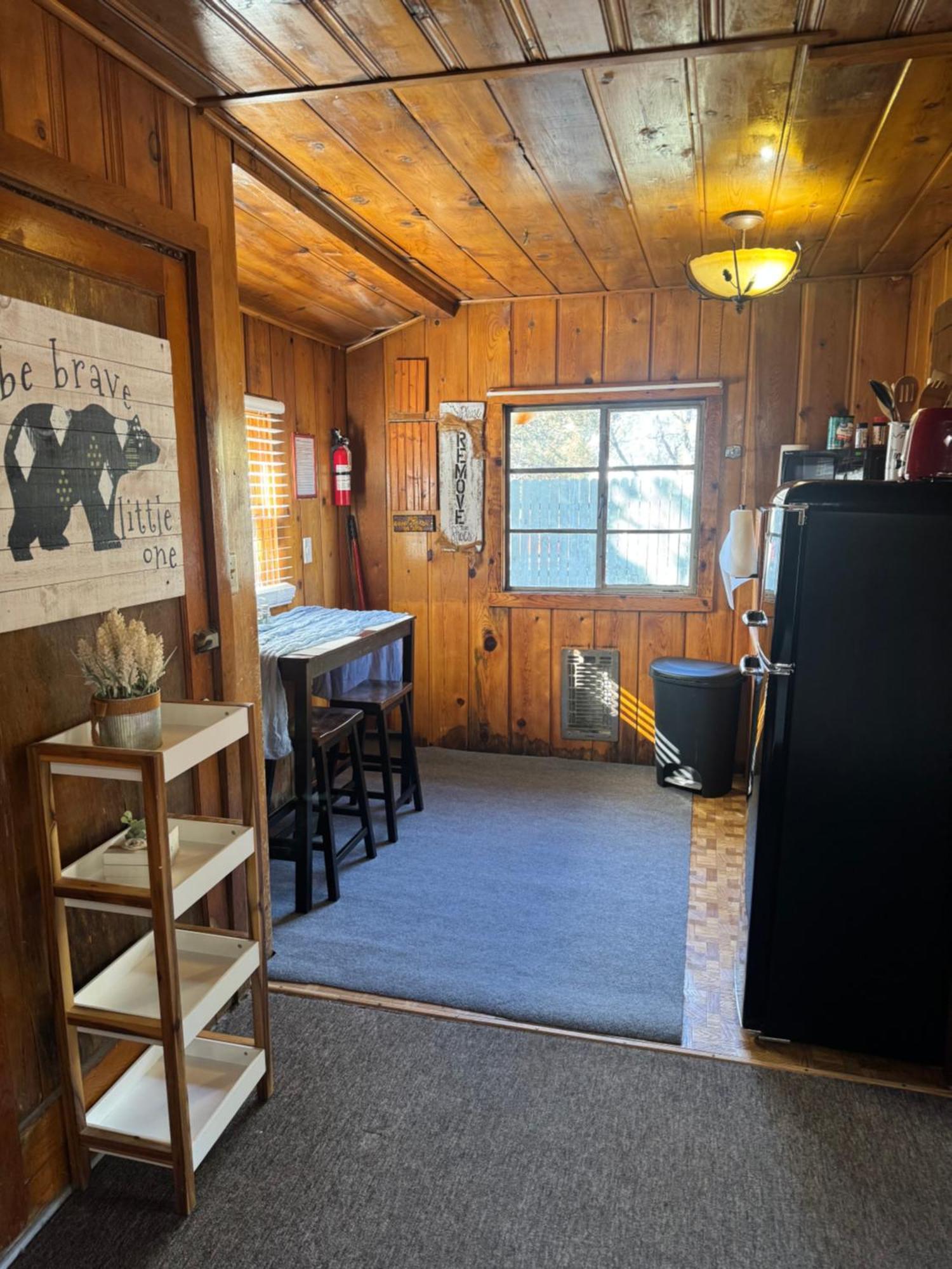 Hidden Rest Cabins And Resort 파인톱-호변 외부 사진